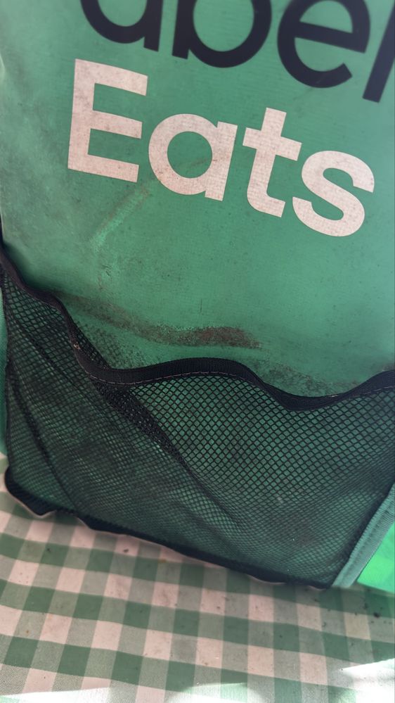 Mochila UBER EATS muito usada