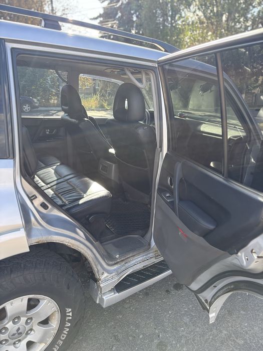 Mitsubishi Pajiero Wagon 2004