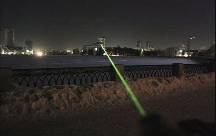Лазер указка зеленая лазар Laser Pointer 303 Повний комплект!