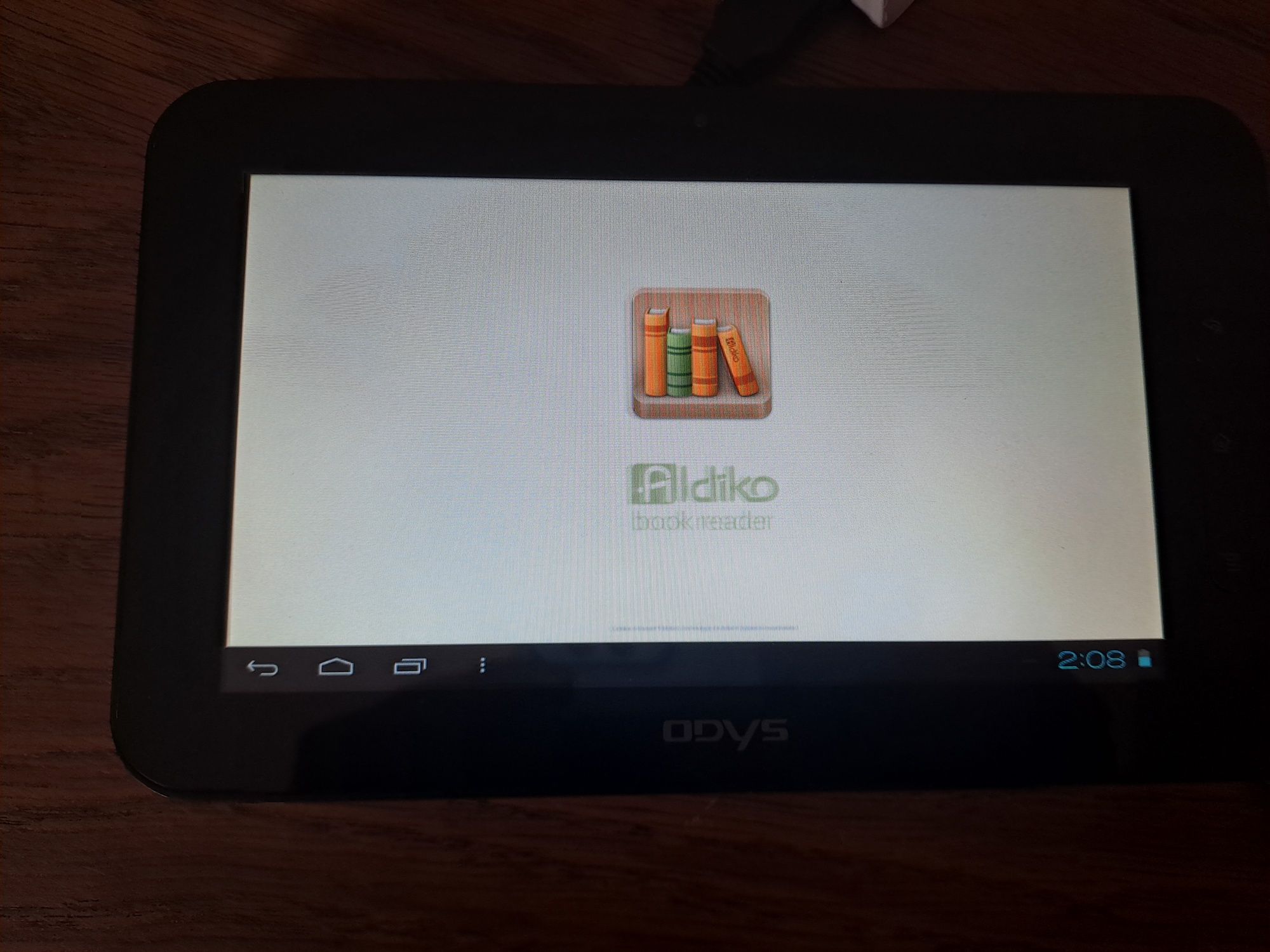 Tablet ODYS Xelo + pokrowiec
