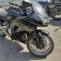 Motocykl Kawasaki re6f