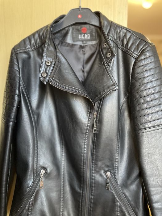 Жіноча шкіряна куртка