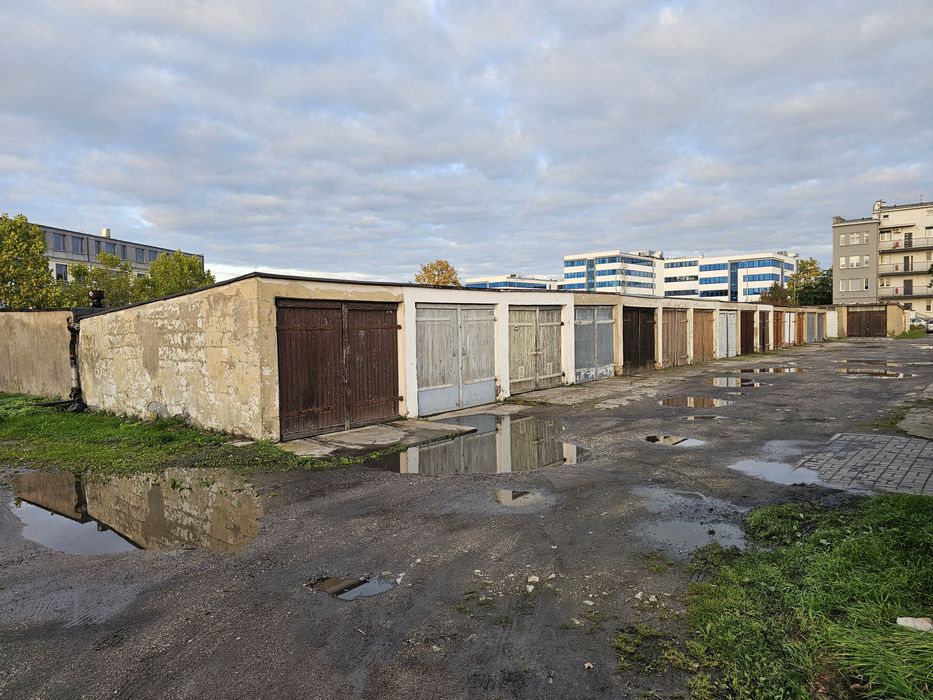 Garaż Murowany 20m2 Małachowskiego Tomickiego Śródka
