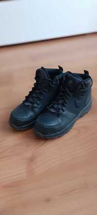 Buty Nike Manoa 40