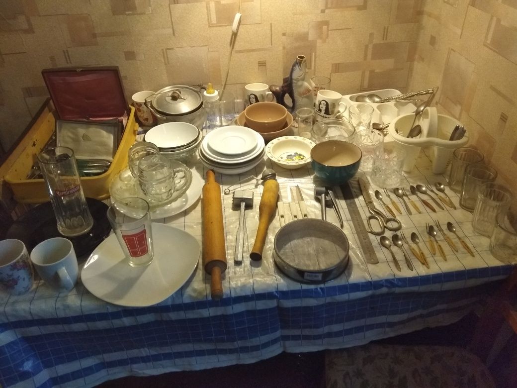 Продам посуду и другую кухонную утварь