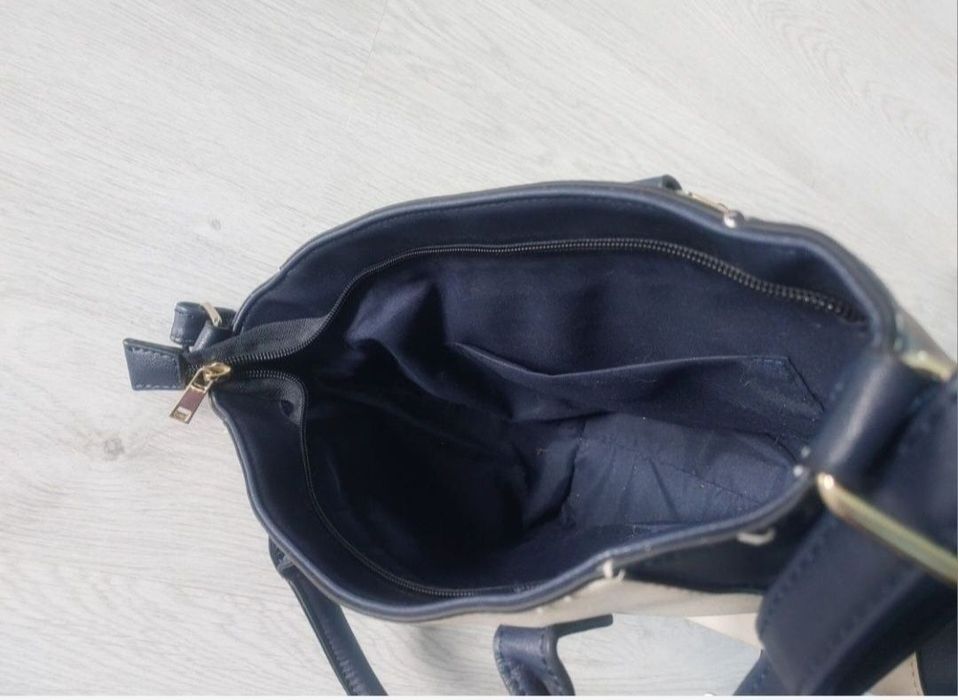 Torebka damska listonoszka elegancka casual wizytowa