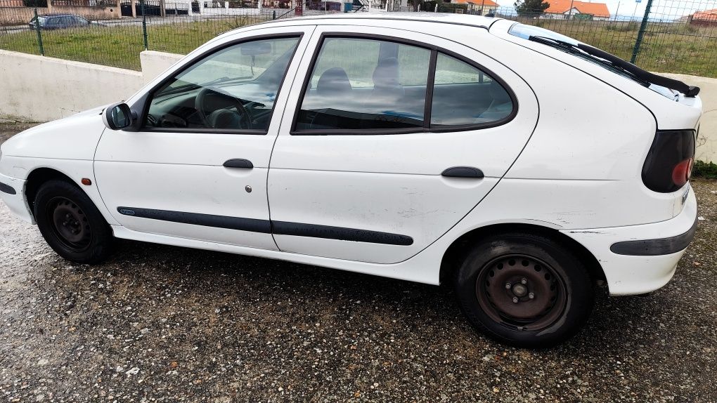 Renault Megane 1.4 gasolina