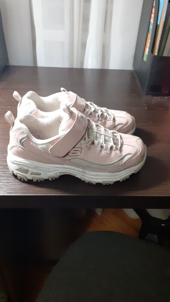 Кросівки Skechers р.35