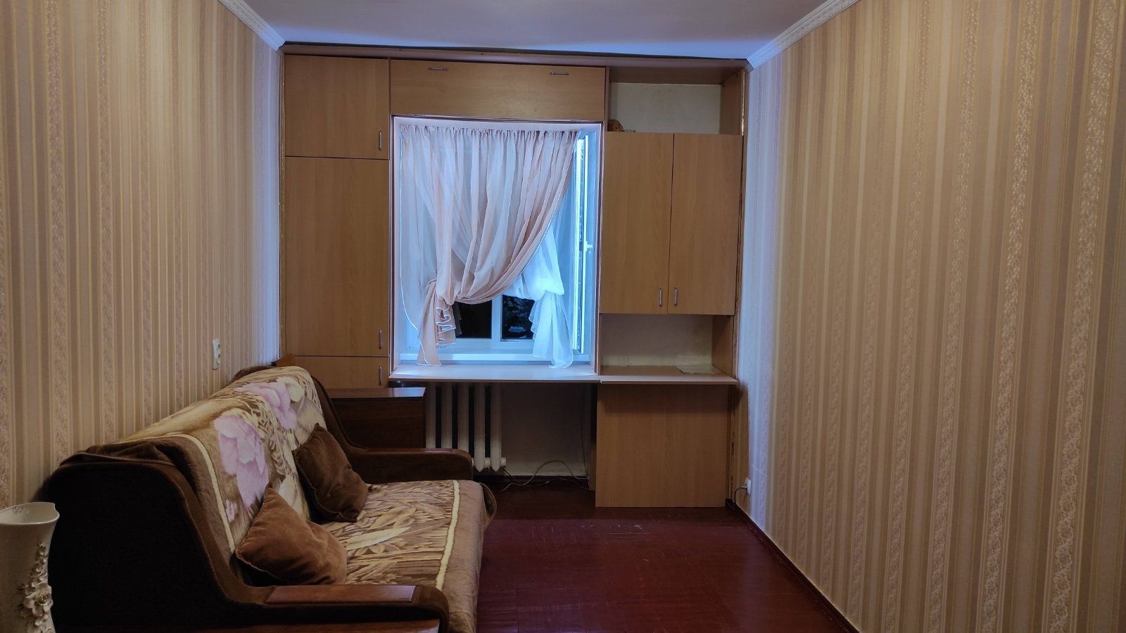 Здам кімнату в коммуні на Варненській