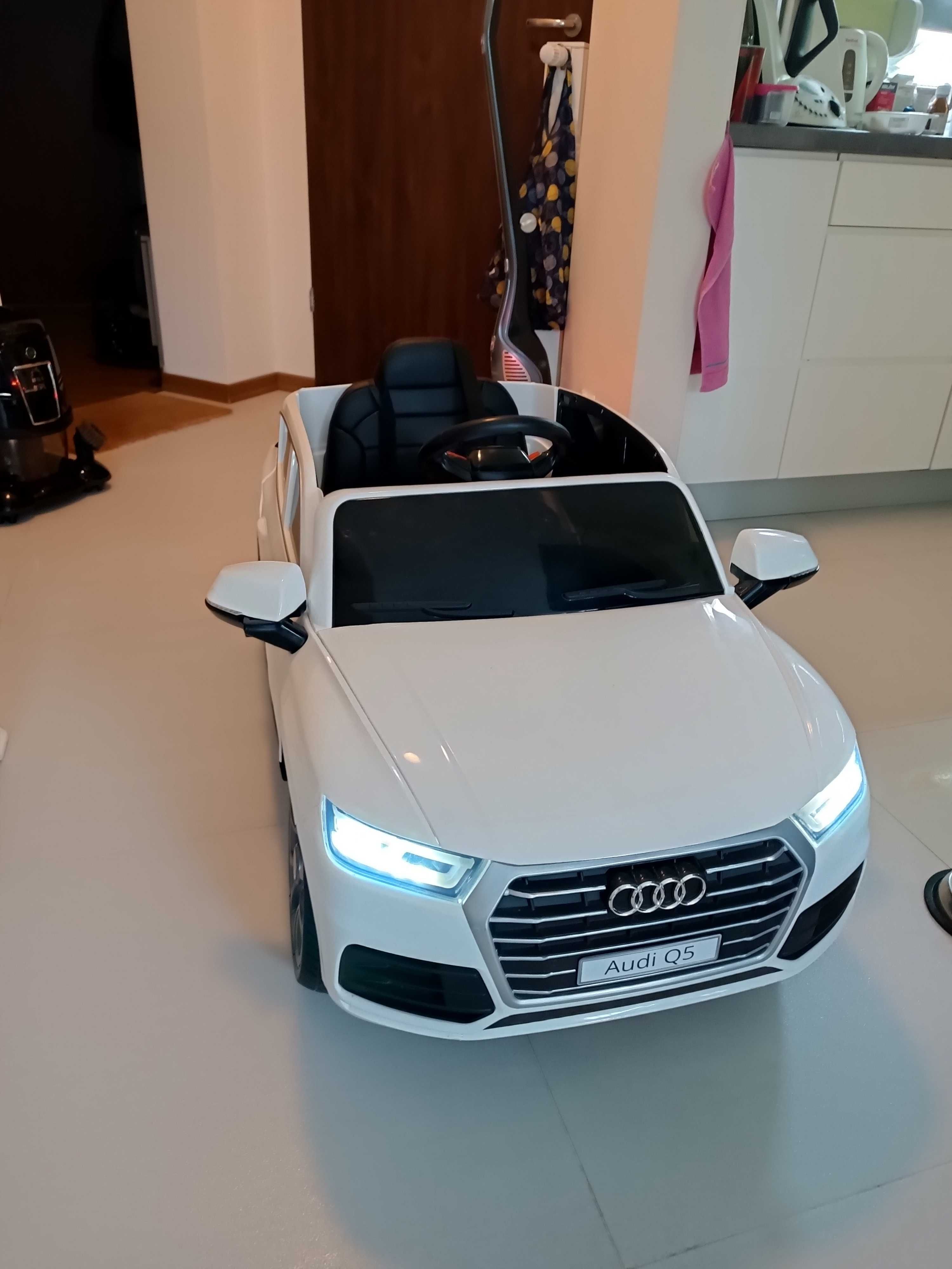 Samochód elektryczny dla dziecka Audi Q5