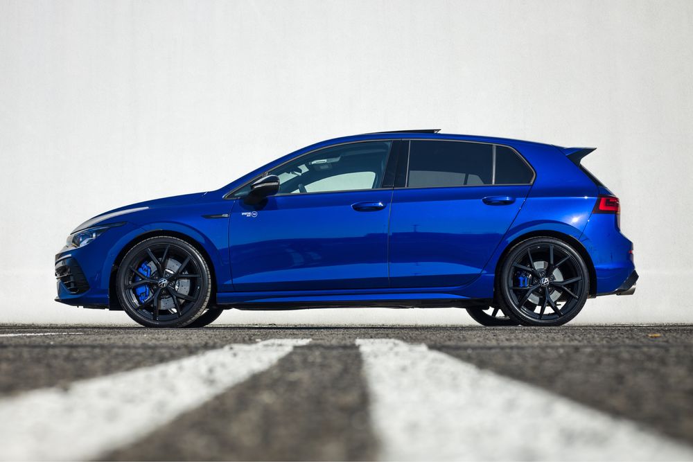 VW Volkswagen Golf R 8 Pakiet R-Performace wypożyczalnia / wynajem KRK