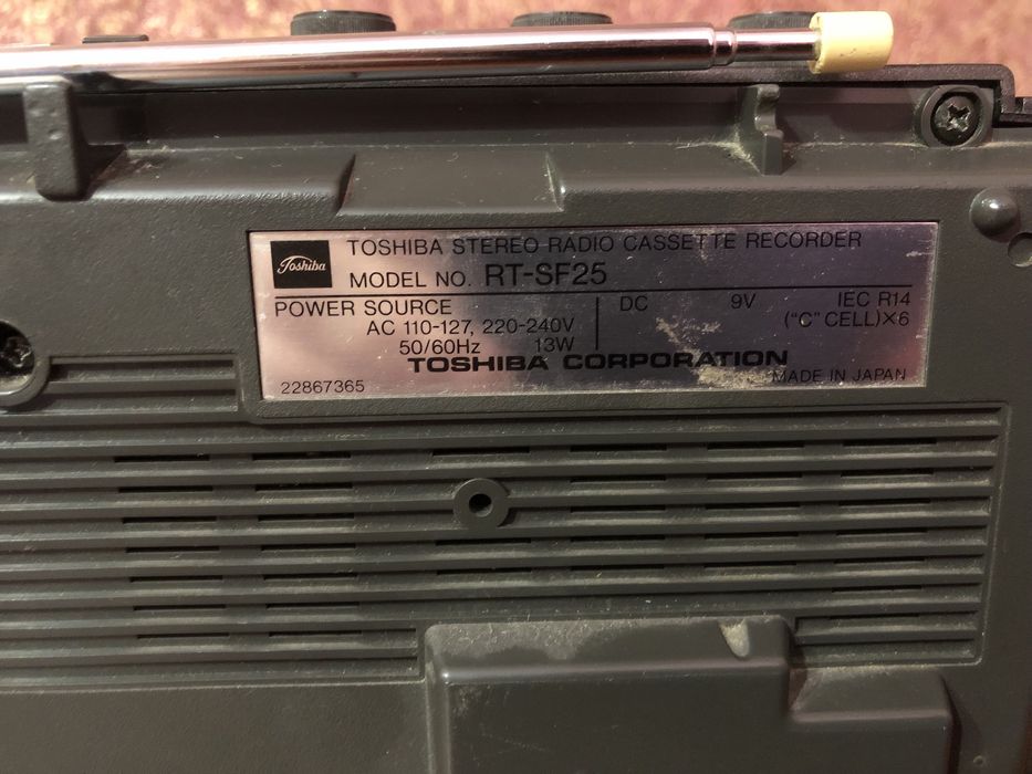 Продам магнитолу TOSHIBA SF25 середина 80ых
