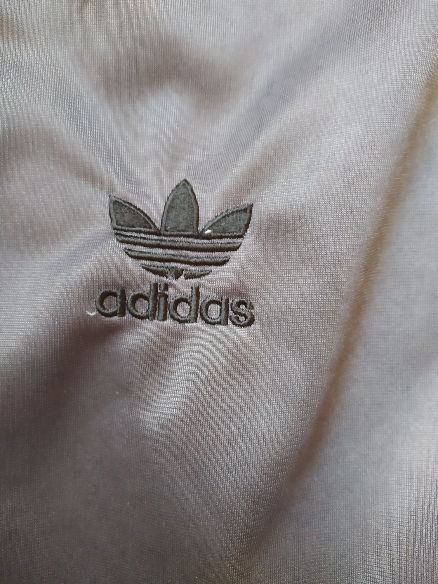 Adidas   спортивна кофта. Розмір М.