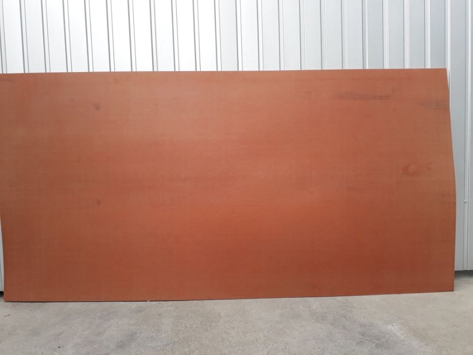 Sklejki liściaste wodoodporne antypoślizgowe 9mm.