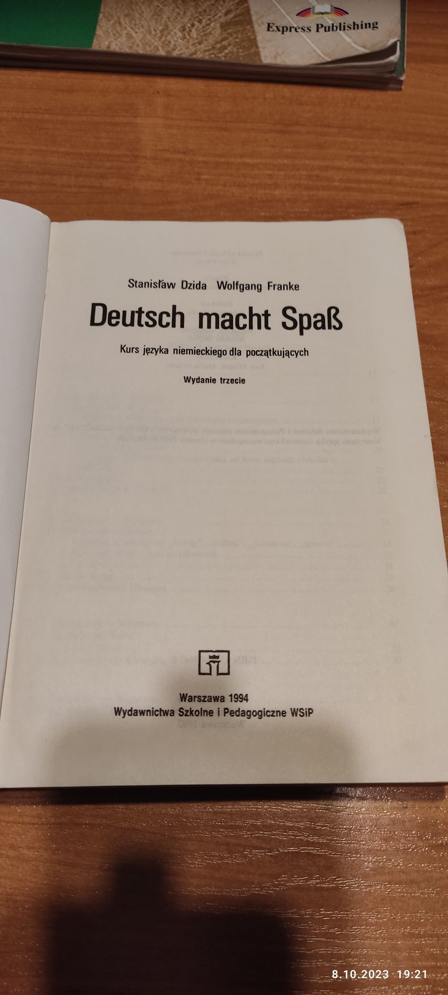 Deutsch macht Spab
Autor: S. Dzida