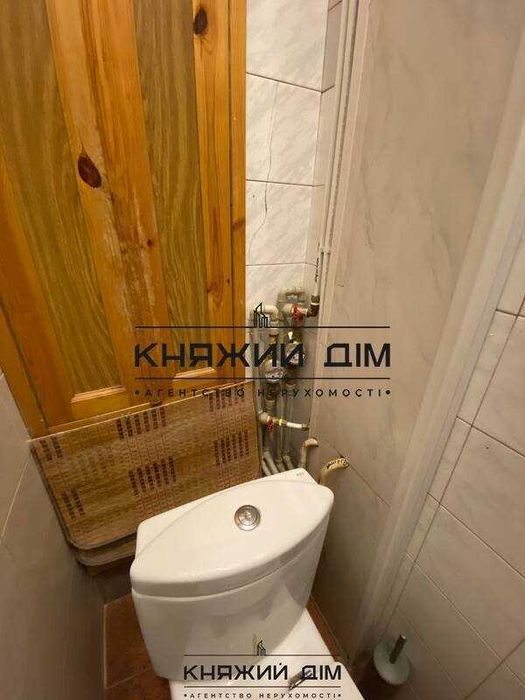 Продаж 3 кімнатна квартира м. Олімпійська КОД 21147044