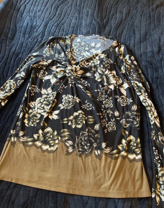Camisola elegante com padrão da marca Punt Roma