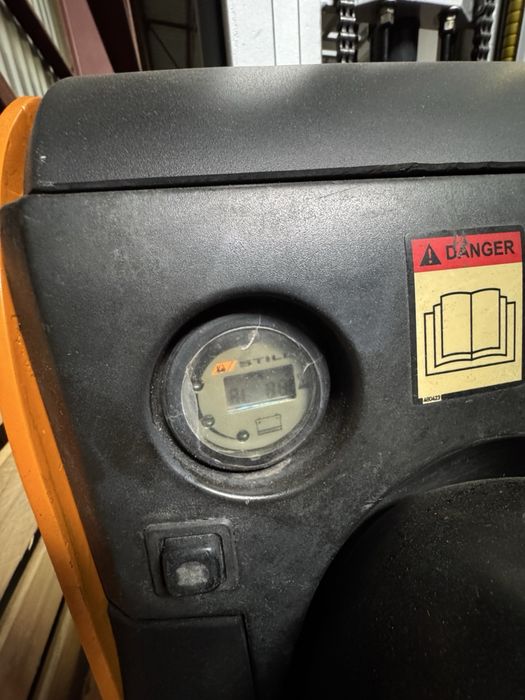 STILL штабелер 1400кг, висота підйому 4,7м