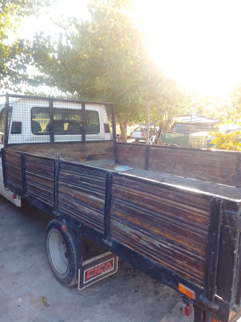 Faço limpeza de entulho todo tipo de limpeza e faça todo tipo de lixo