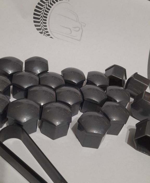 Ковпачки на болти — стильні колеса за 1 хвилину.