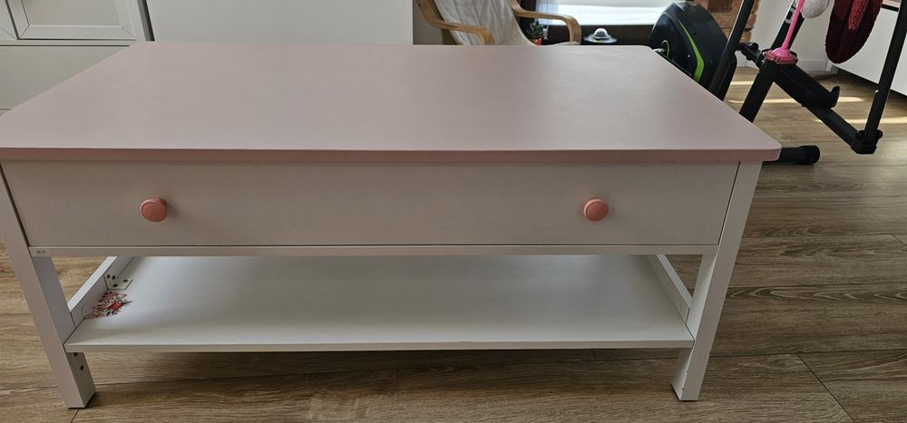 Ława dla dziewczynki