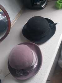 Dwa kapelusze damskie