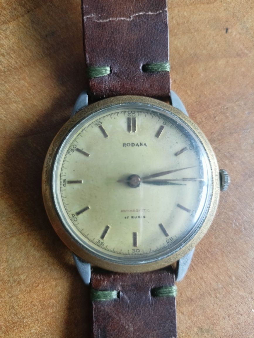 Stary szwajcarski zegarek vintage Rodana