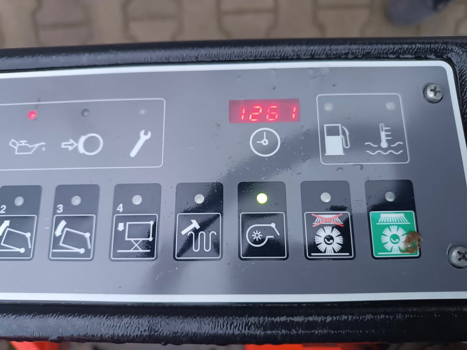Zamiatarka Hako Jonas 1450 Diesel