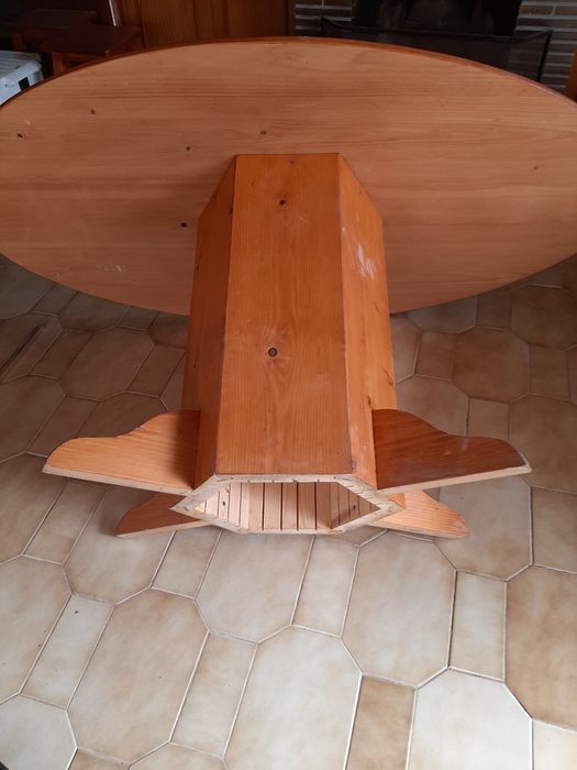 Mesa oval de jantar com 6 cadeiras