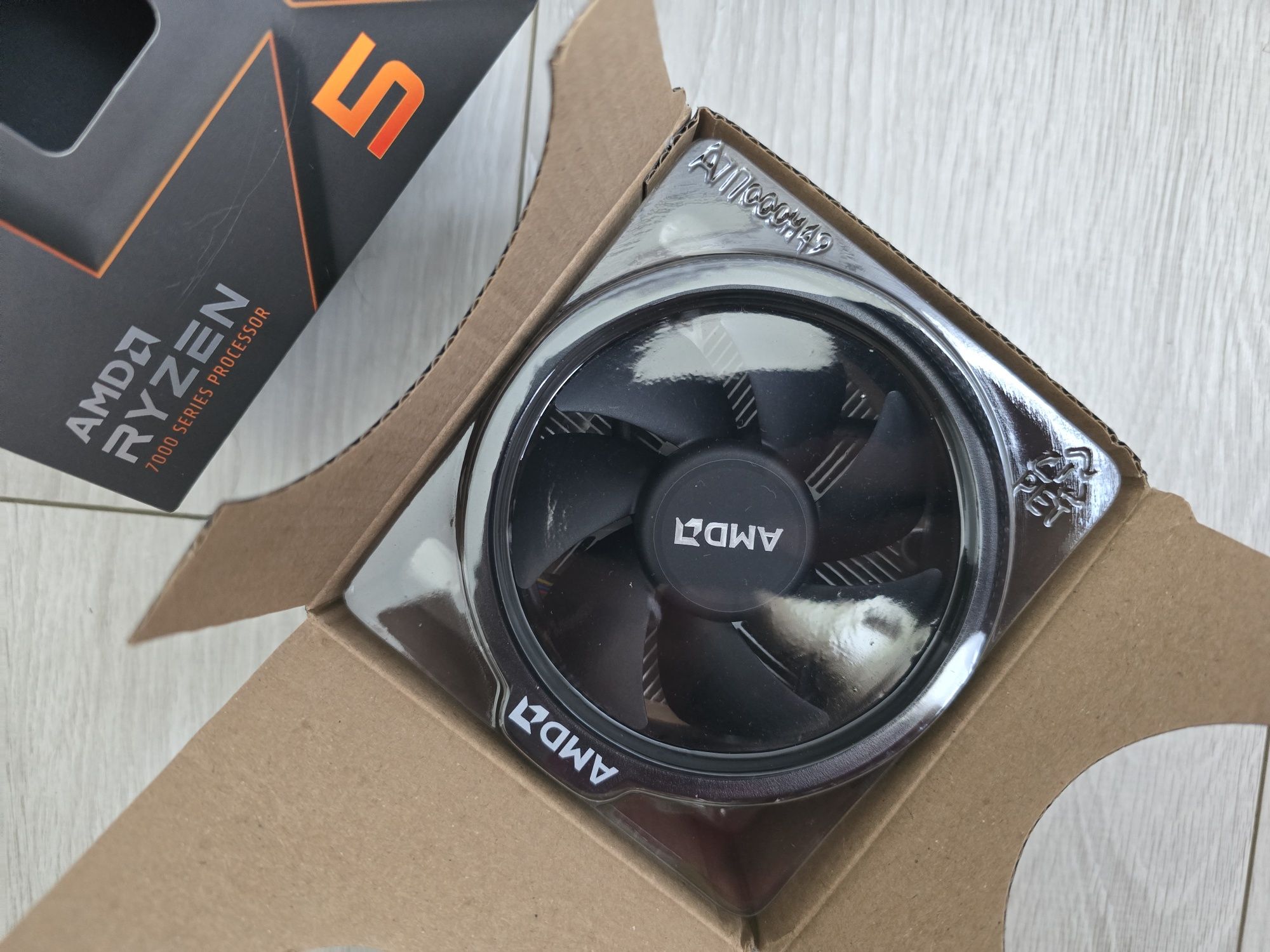 Chłodzenie CPU AMD Ryzen 5 7600 wiatrak fan wentylator cooler