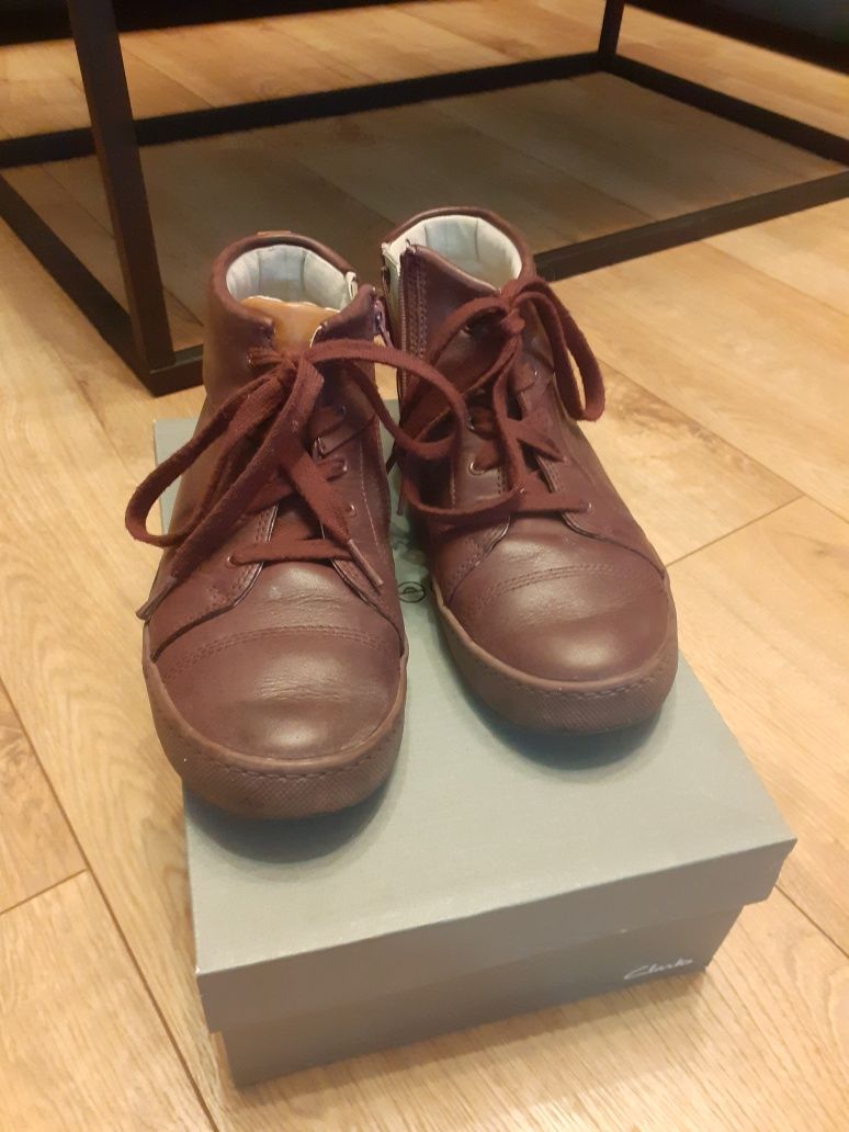 Botki dziewczęce Clarks skórzane 36