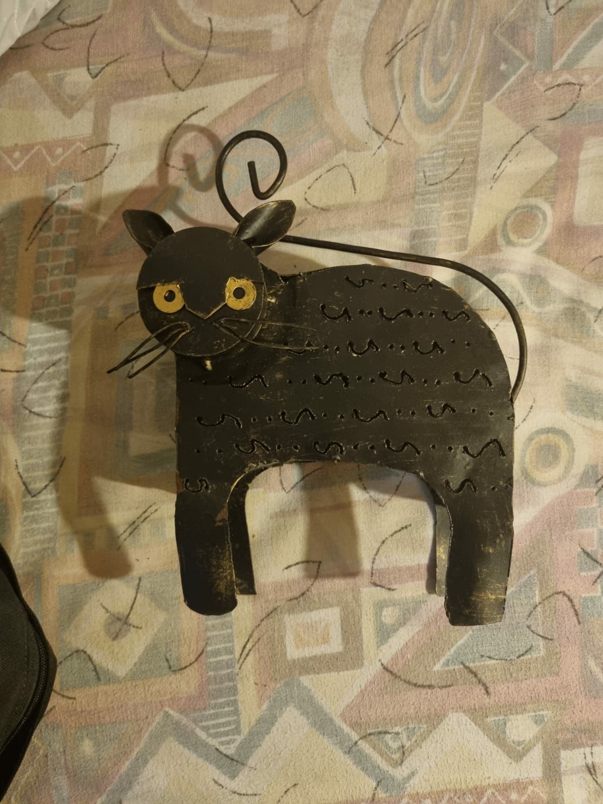 Gato preto em Chapa antigo para por Velas