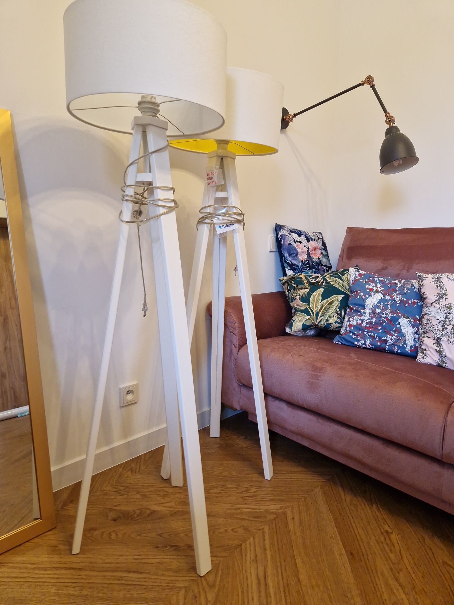 Lampka drewniana podłogowa nowa Meblik