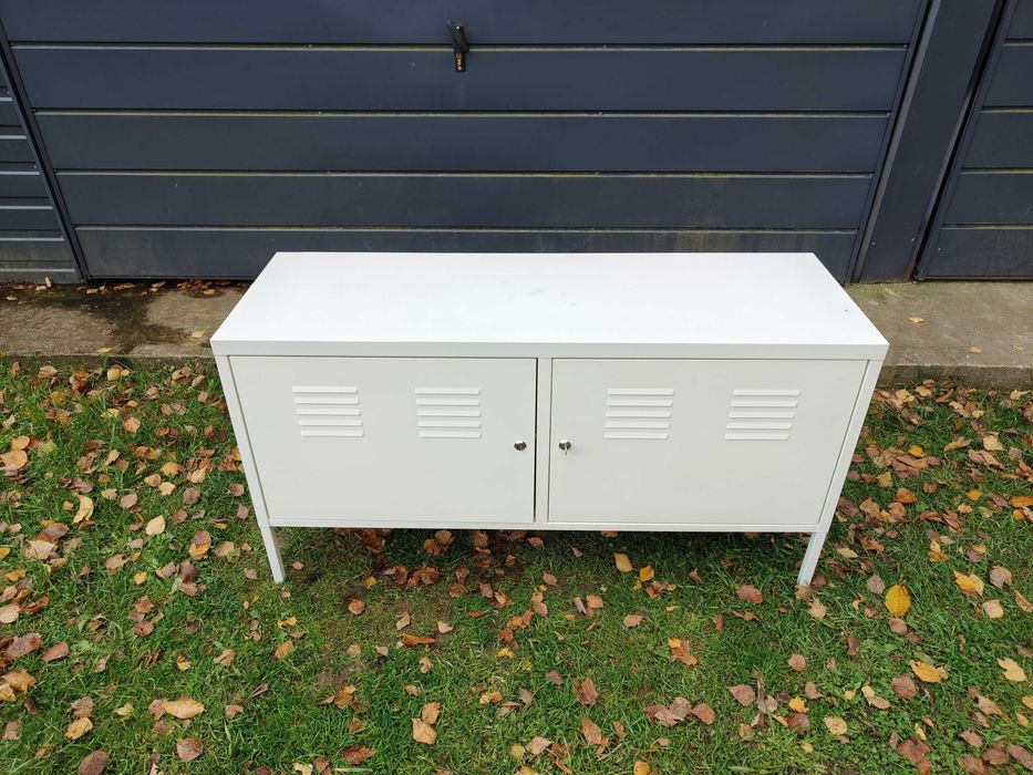 Biała metalowa szafka biurowa