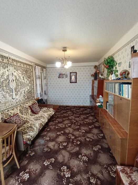 Двокімнатна квартири в центрі Українки