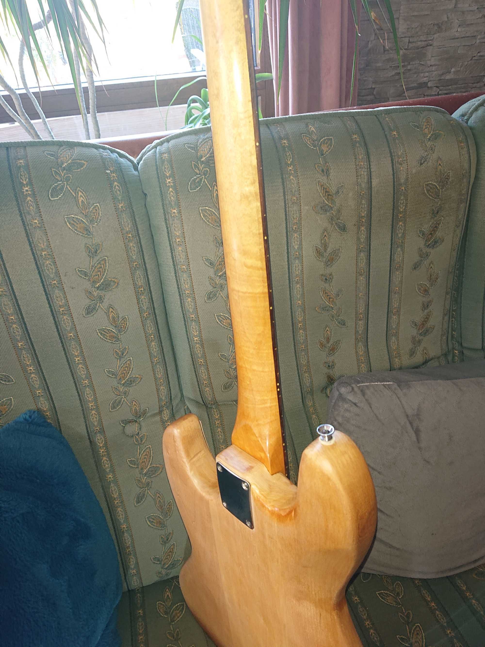 Gitara basowa fretless Vintage bartolini pickup