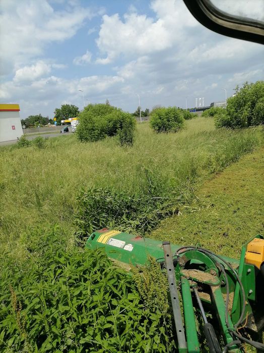 Koszenie trawy,nieużytków,działek,ściernisk.Kosiarka bijakowa, mulczer