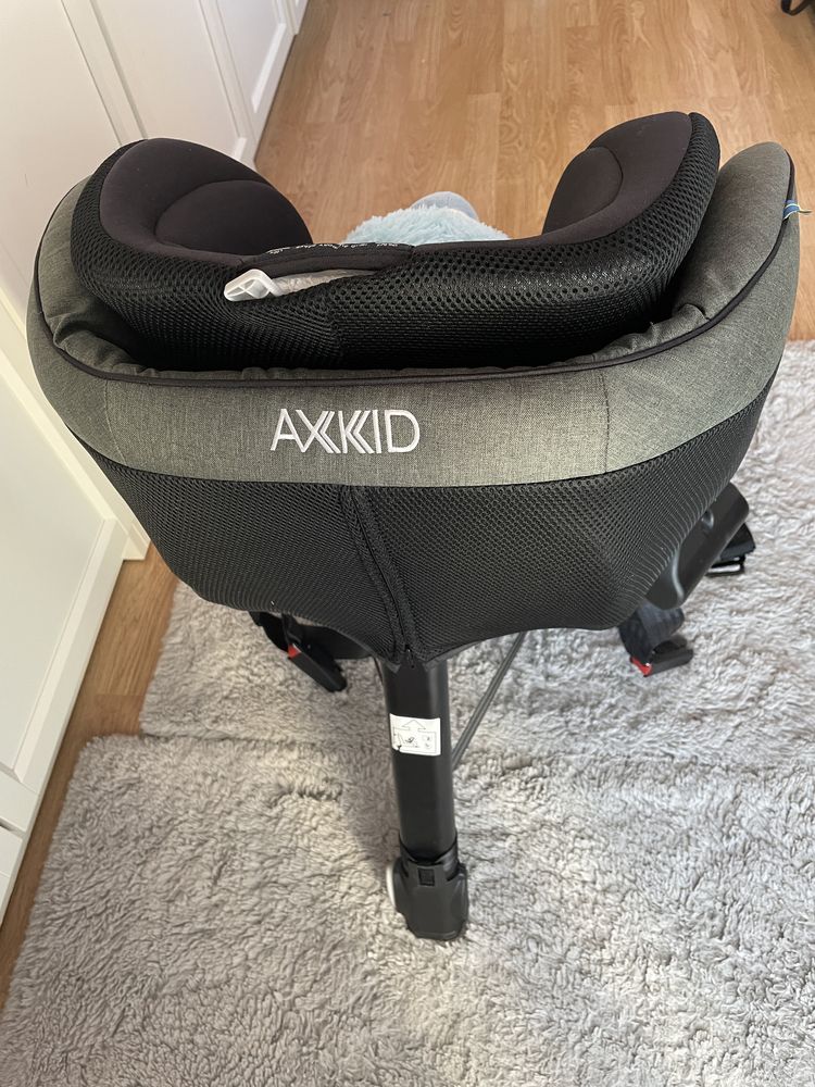 Fotelik samochodowy Axkid Minikid 2.0 9-25kg