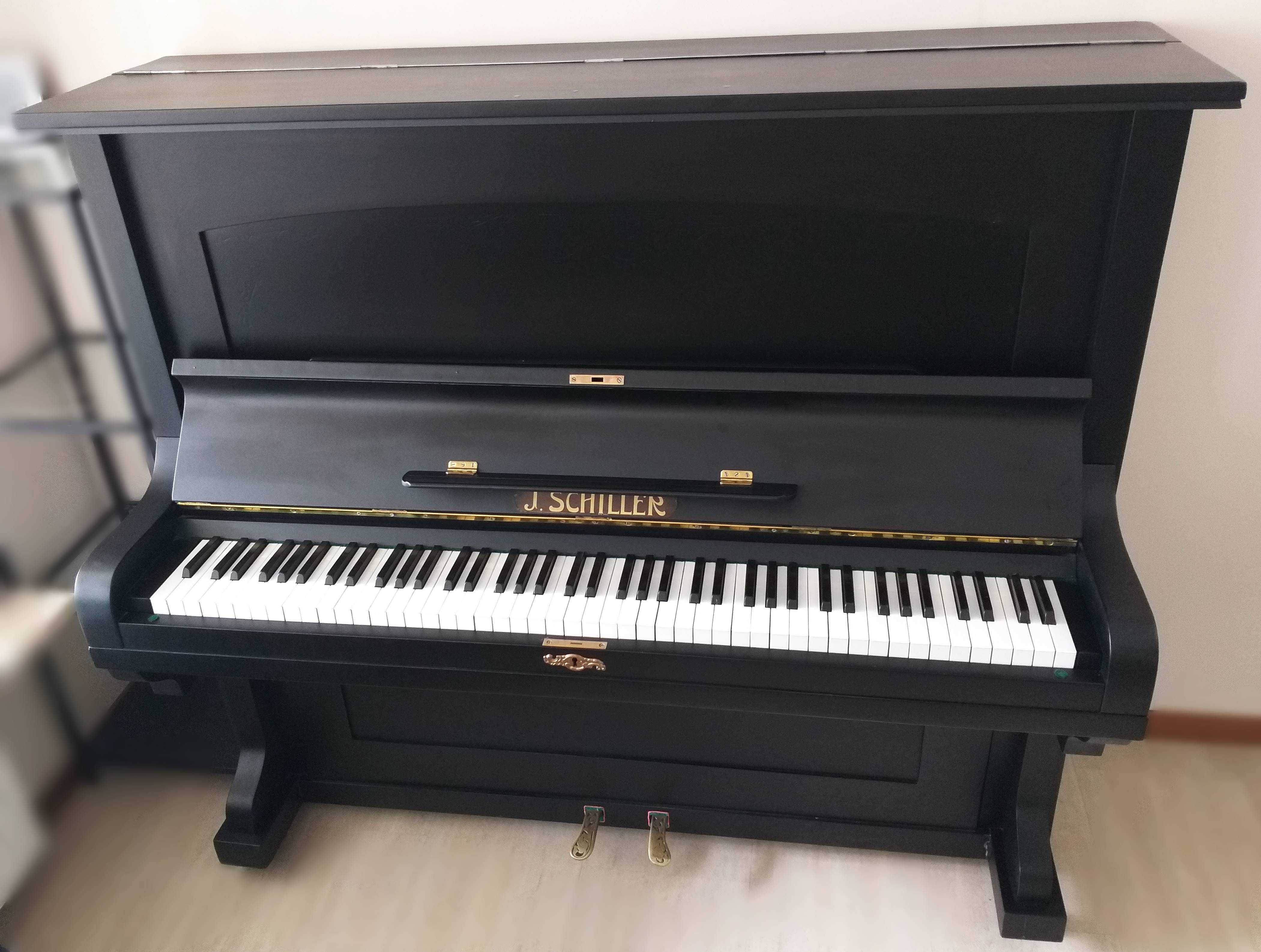 pianino czarne, J.Schiller