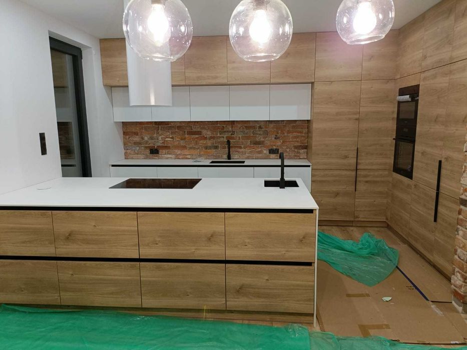 Meble na wymiar - kuchnie, szafy, garderoby, łazienki