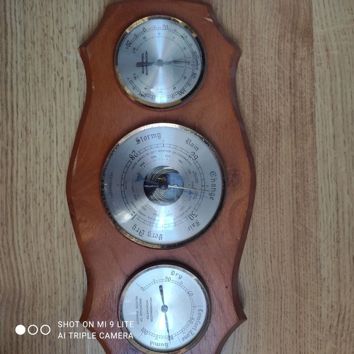 Barometr, higrometr, termometr. Stacja pogodowa retro. Sprzedam zamien