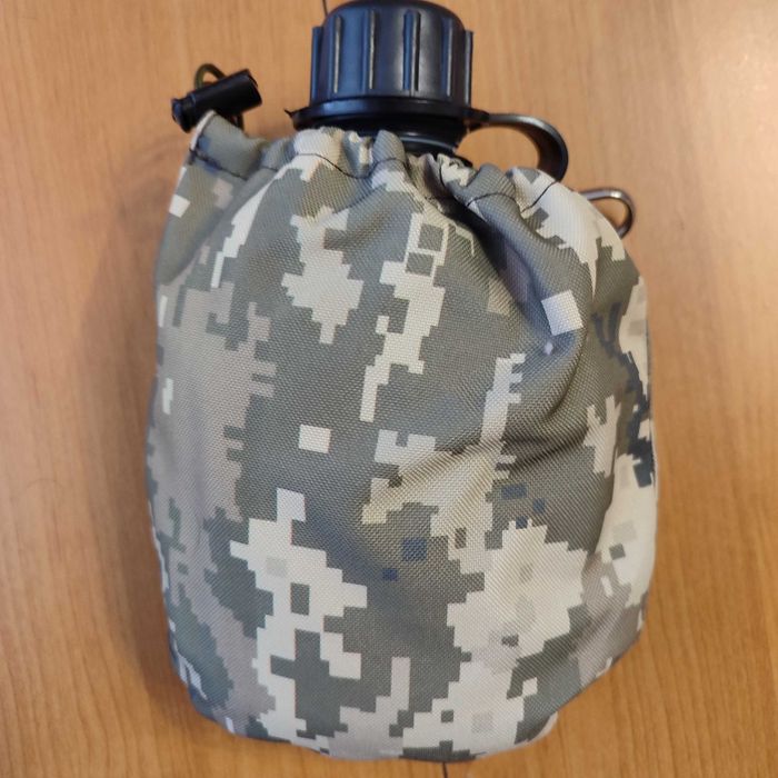 Фляга армійська в чохлі
