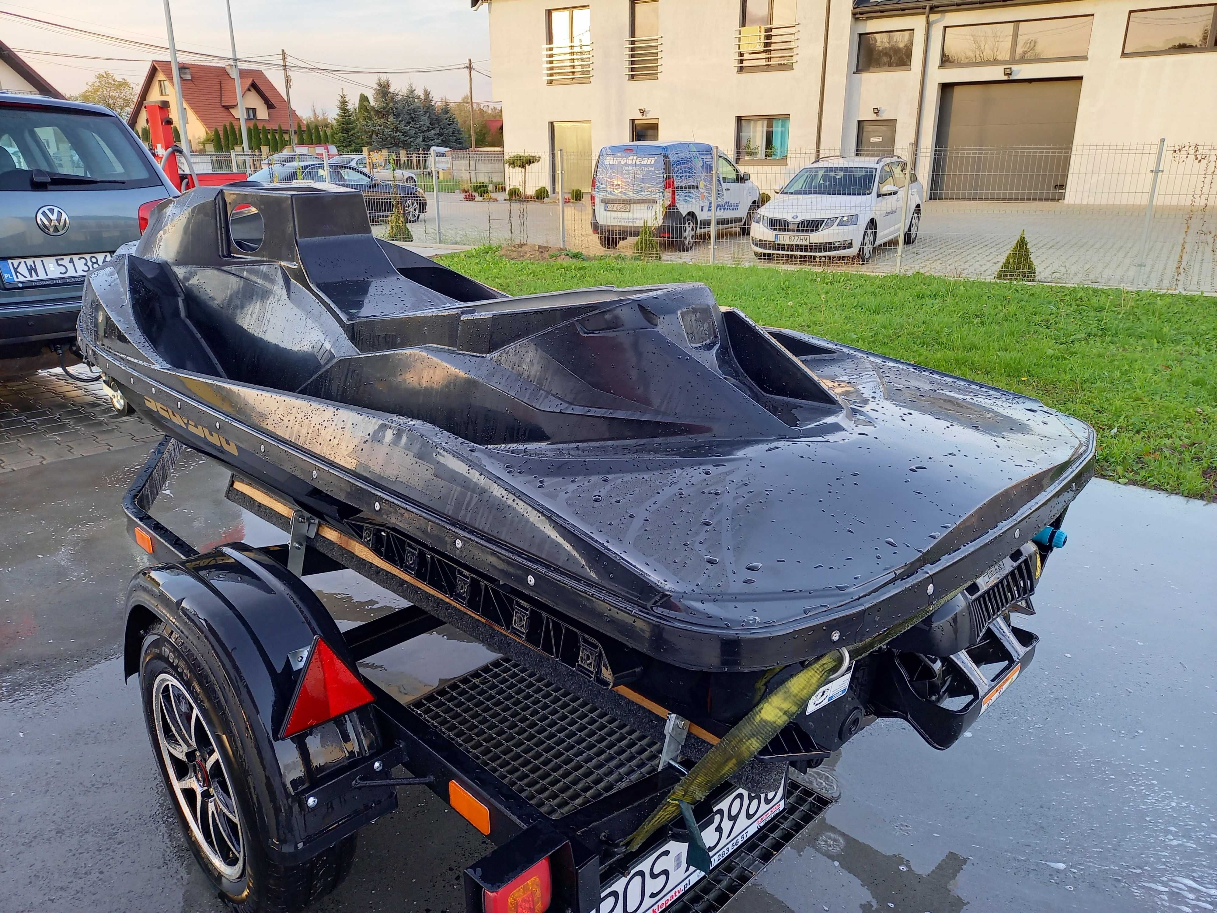 Sea  Doo kadłub lekki  góra  dól  carbon kevlar laminat