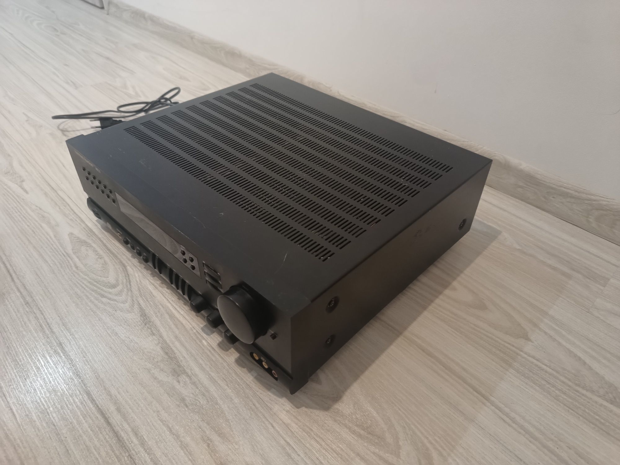 Wzmacniacz amplituner Harman Kardon