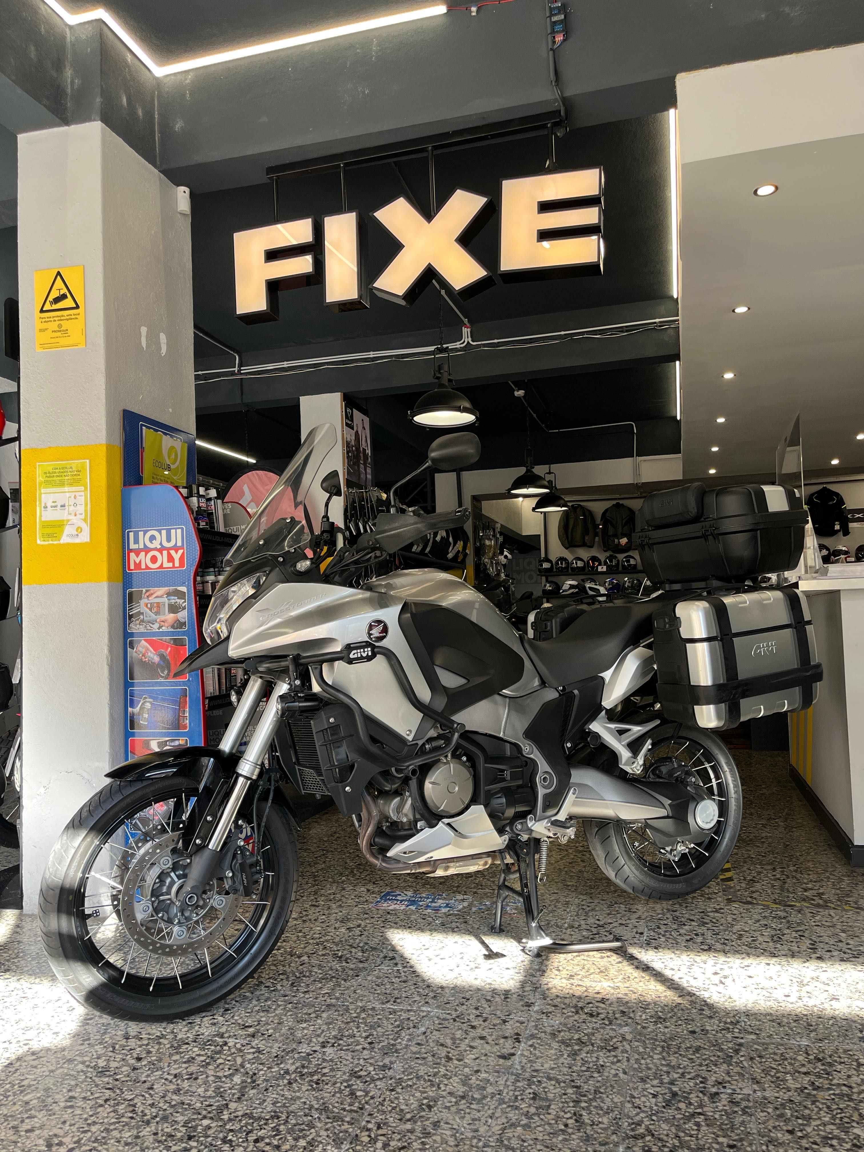 Honda VFR 1200 Crosstourer DCT de 2013 Optimo estado com Extras