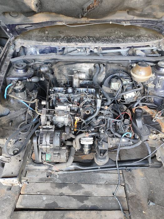 Гольф. І  двигун