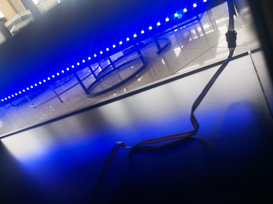 Szafka rtv czarna podświetlana 160x35cm