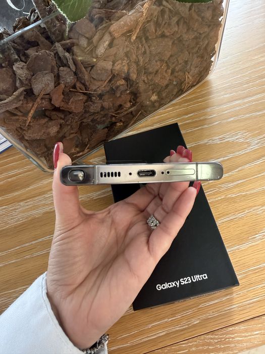 Samsung Galaxy S23 Ultra 256GB – Como Novo!