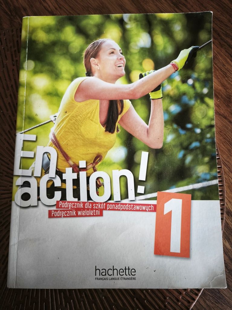 Podręcznik En action 1