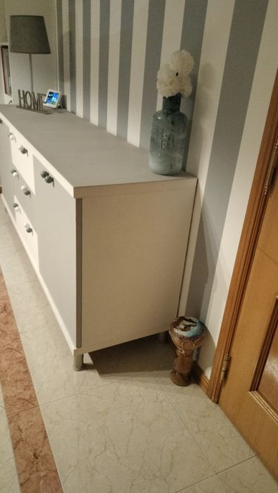 Aparador 1,80 madeira cerejeira pintado á mão